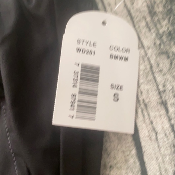 Brand new scrub pants - Picture 3 of 4